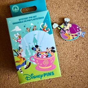 Disneyland Best Day Ever Enamel Pin - Goofy